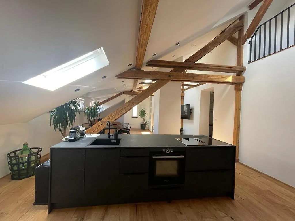 Split Rooftop Loft 0*,  Chorvatsko